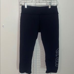 iab mfg black capris